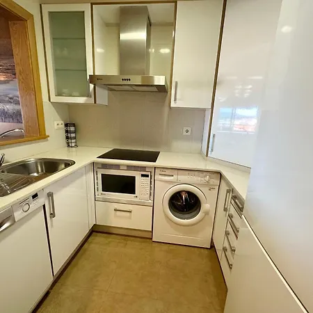 Sanxenxo, 1 Hab Con Vistas Al Mar, Piscina, Garaje Y A 150 Mts De La Playa Silgar Apartamento *